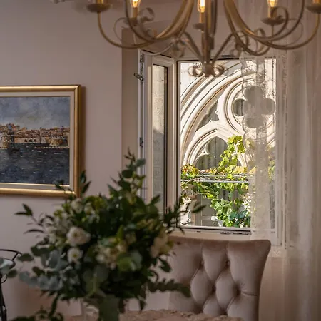 Perla Apartment