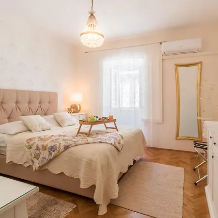 Perla Apartment